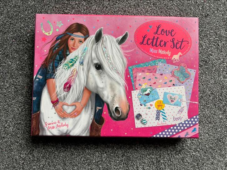 Miss Melody (Topmodel) love letter set/knutselset te koop, Kinderen en Baby's, Speelgoed | Educatief en Creatief, Zo goed als nieuw