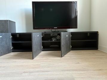 IKEA Besta TV Meubel met betonlook deuren - afbeelding 4