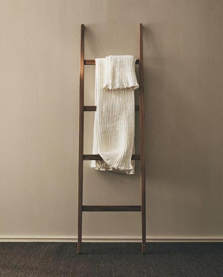 ACACIA HANDDOEKENREK - Zara Home, Kleding | Dames, Kledingrekken, Zo goed als nieuw, Ophalen