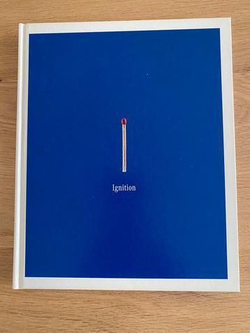 Ignition, Mercedes boek. Een collectors item. beschikbaar voor biedingen