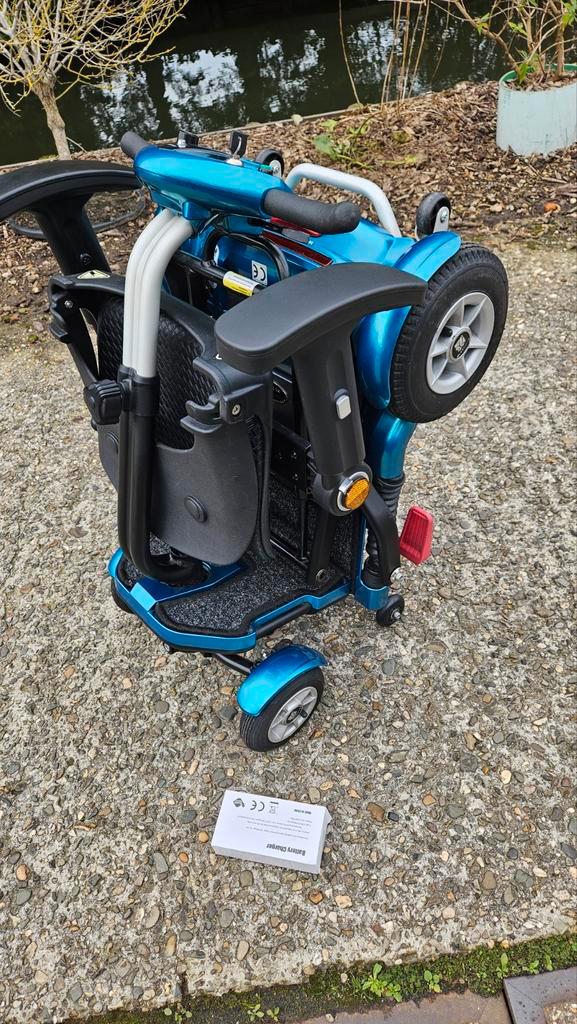 Scootmobiel Mango Bobby Deluxe, opvouwbare reis scootmobiel, Diversen, Brommobielen en Scootmobielen, Zo goed als nieuw, Mango