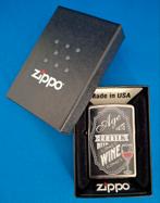 Zippo Age gets better with wine 2015 originele Zippo Nieuw, Verzamelen, Rookartikelen, Aanstekers en Luciferdoosjes, Ophalen of Verzenden