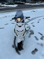 Piaggio zip 4t brom 2015, Fietsen en Brommers, Scooters | Piaggio, Maximaal 45 km/u, Zip, Ophalen of Verzenden, Zo goed als nieuw