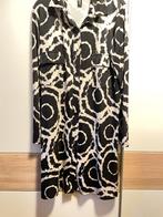 Tuniek jurk zwat witte accenten mt 42 knopenvoor, Kleding | Dames, Ophalen of Verzenden, Zo goed als nieuw, Maat 42/44 (L), Overige kleuren