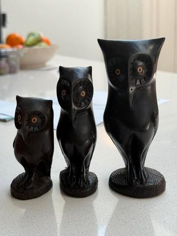 Set van 3 houten uilen – handgesneden beschikbaar voor biedingen
