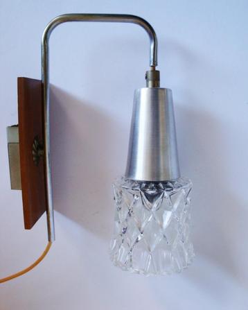 vintage wandlamp teak hout, glas, chroom, fleur du lys beschikbaar voor biedingen