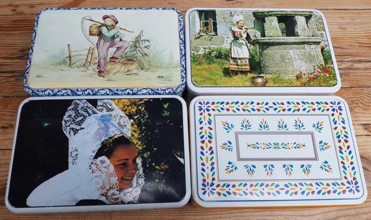 Nog 2 Franse Massilly blikken, klederdracht Bretagne, Verzamelen, Blikken, Gebruikt, Koek(jes), Overige merken, Ophalen of Verzenden