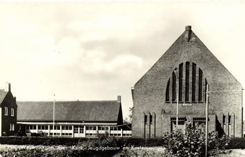 Wagenborgen, Ger. Kerk, Jeugdgebouw en Kosterswoning - ongel, Verzamelen, Ansichtkaarten | Nederland, Ongelopen, Overijssel, 1920 tot 1940