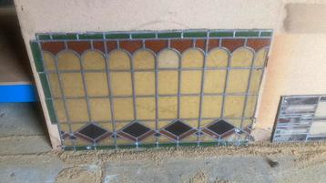 Oud glas in lood beschikbaar voor biedingen