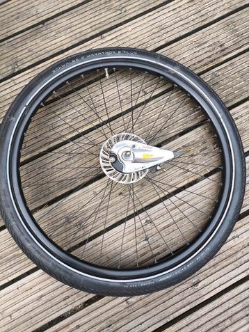 28 inch Voorwiel met Shimano naaf & rollerbrake. beschikbaar voor biedingen