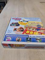 Wie is het?, Hobby en Vrije tijd, Gezelschapsspellen | Bordspellen, Gebruikt, Ophalen of Verzenden, Hasbro, Nvt