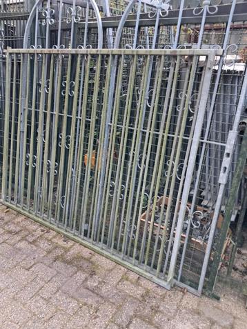 Kennel  panelen  beschikbaar voor biedingen