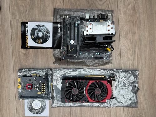 MSI moederbord I7  32gb/ videokaart GTX 960  4gb, Computers en Software, Moederborden, Zo goed als nieuw, DDR3, Ophalen of Verzenden
