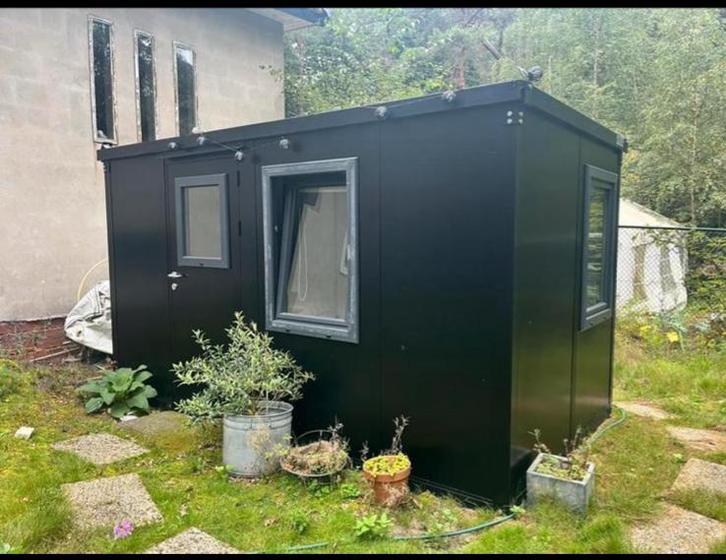 Antraciet Container Unit 4x2 - Kantoorunit / Woonunit, Doe-het-zelf en Verbouw, Bouwketen en Schaftketen, Zo goed als nieuw, Ophalen