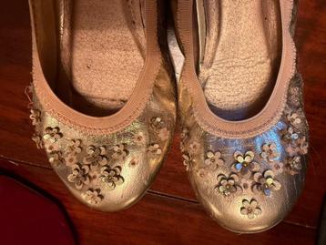 Kinder goudkleurige ballerina’s 33 beschikbaar voor biedingen