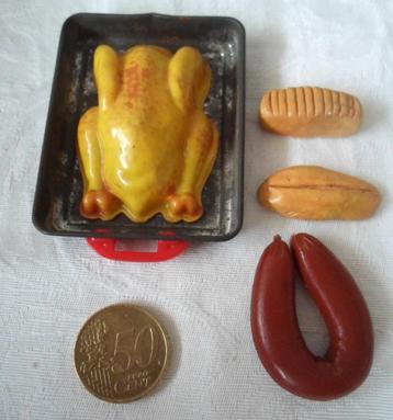 Miniatuur Worst/2 broden/Kalkoen op bakblik. (keuken/winkel) beschikbaar voor biedingen