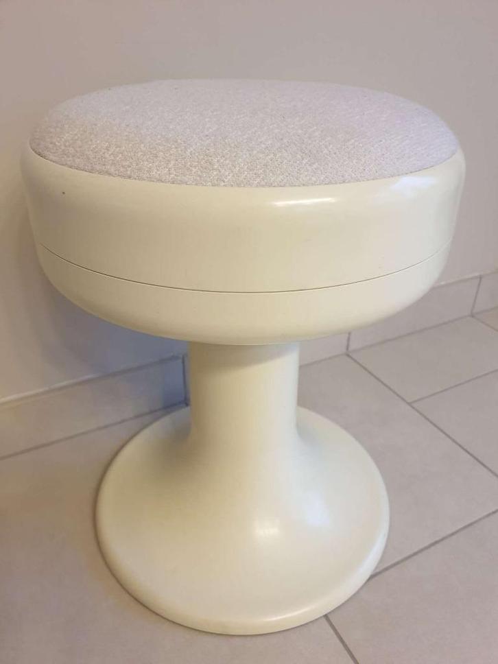 70s vintage retro Space Age Isoklepa Tulip Style stoel stool, Antiek en Kunst, Kunst | Designobjecten, Ophalen of Verzenden