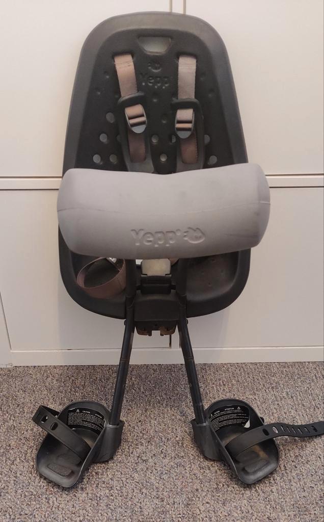 Yepp voorzitje fietsstoeltje voor met windscherm en adapter, Fietsen en Brommers, Fietsaccessoires | Fietsstoeltjes, Gebruikt