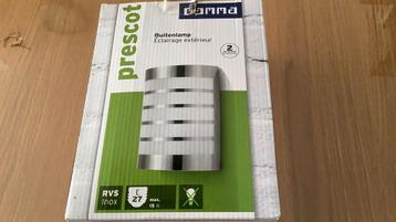 Nieuwe buitenlamp compleet in doos beschikbaar voor biedingen