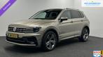 Volkswagen Tiguan 1.4 TSI ACT Highline Business R TREKHAAK N, 4 cilinders, Alcantara, 17 km/l, 1398 kg