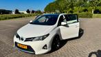 Toyota Auris 1.8 Hybrid Cruise/ Clima/ Camera/ Navi, Auto's, Toyota, Euro 5, Stof, 4 cilinders, Wit