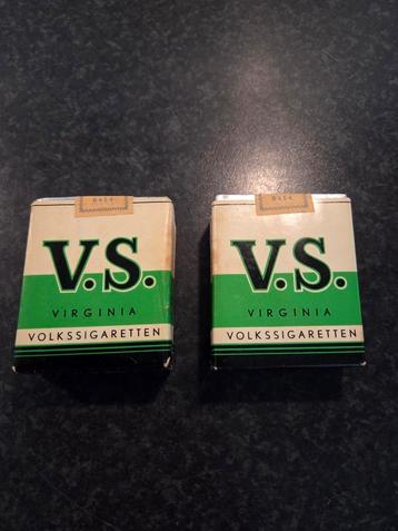 2 hele oude pakjes sigaretten niet meer om te roken  beschikbaar voor biedingen