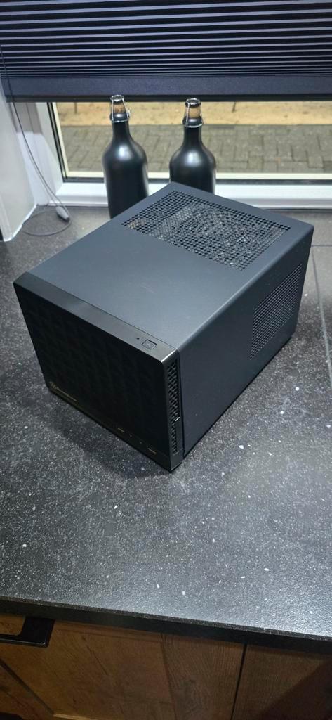 Gaming PC | GTX 980 Ti | Xeon E3-1270, Computers en Software, Desktop Pc's, Zo goed als nieuw, 3 tot 4 Ghz, SSD, 16 GB, Met videokaart