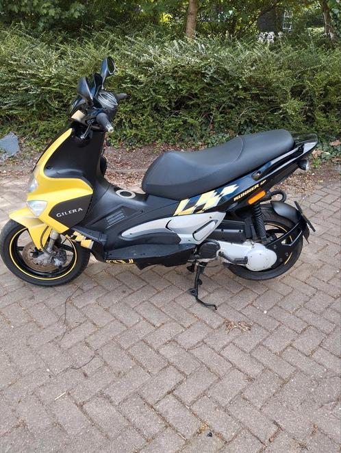 GILERA RUNNER RST 70CC, Fietsen en Brommers, Scooters | Piaggio, Zo goed als nieuw, Overige modellen, Maximaal 45 km/u, Ophalen of Verzenden