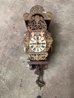 Diverse antieke klokken oa Friese staartklok en stoelklok, Antiek en Kunst, Antiek | Klokken, Ophalen