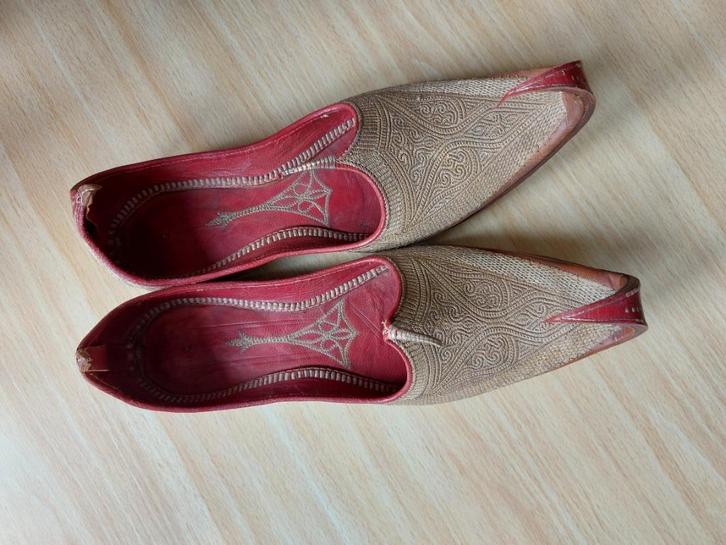 schoentjes uit Pakistan, Verzamelen, Kleding en Patronen, Gebruikt, Schoenen, Ophalen of Verzenden