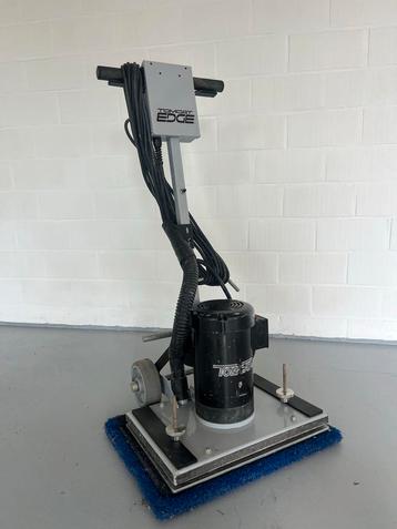 TOMCAT EDGE Excentrische Schrobmachine - Gebruikt beschikbaar voor biedingen