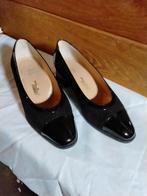 Pumps van Bommel, Ophalen of Verzenden, Zo goed als nieuw, Bruin