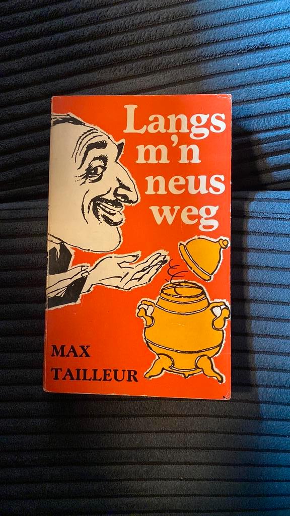Langs m’n neus weg, Boeken, Humor, Zo goed als nieuw, Moppen, Ophalen of Verzenden