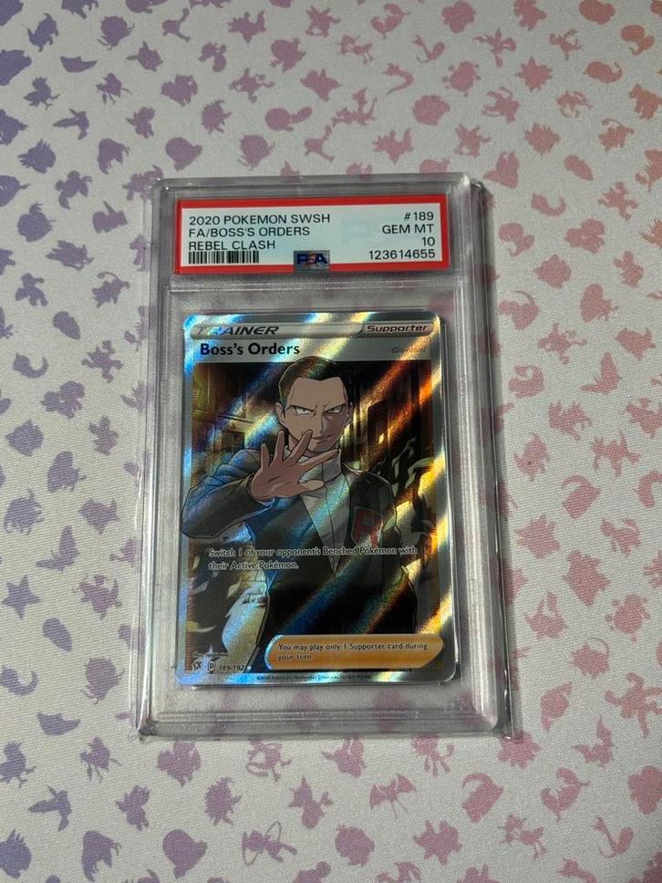 PSA 10 BOSS’S ORDERS 189 2020 REBEL CLASH, Hobby en Vrije tijd, Verzamelkaartspellen | Pokémon, Verzenden
