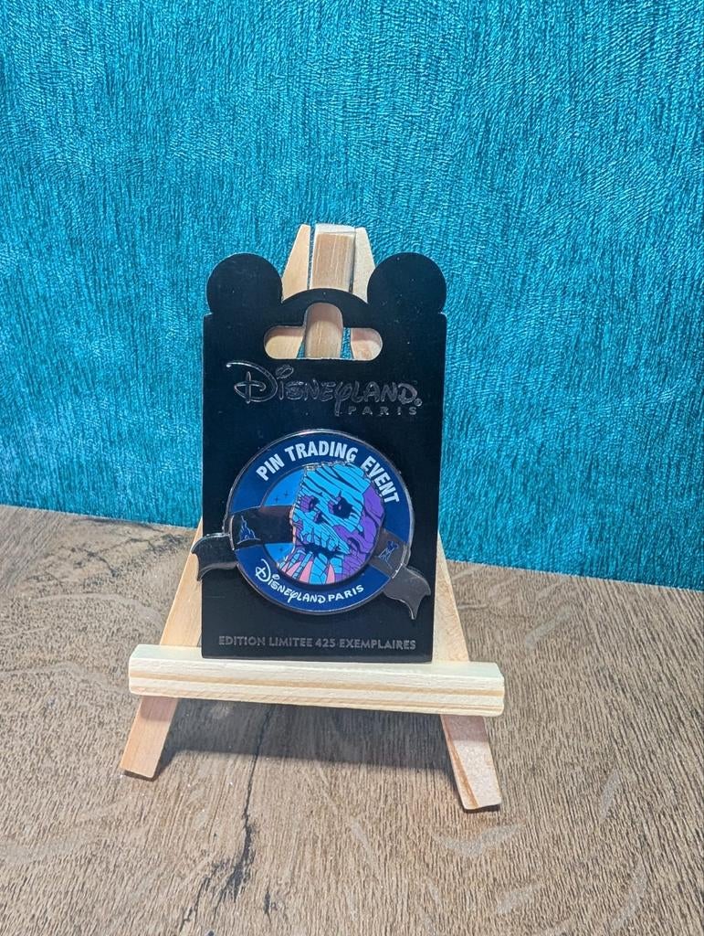 Disney Pin Trading Event Skull Rock LE425, Ophalen of Verzenden, Zo goed als nieuw, Figuurtje, Speldje of Pin