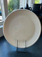 Wedgwood Edme onderbord/pizzabord/schaal, Huis en Inrichting, Keuken | Servies, Ophalen of Verzenden, Wedgwood, Aardewerk, Schaal of Schalen