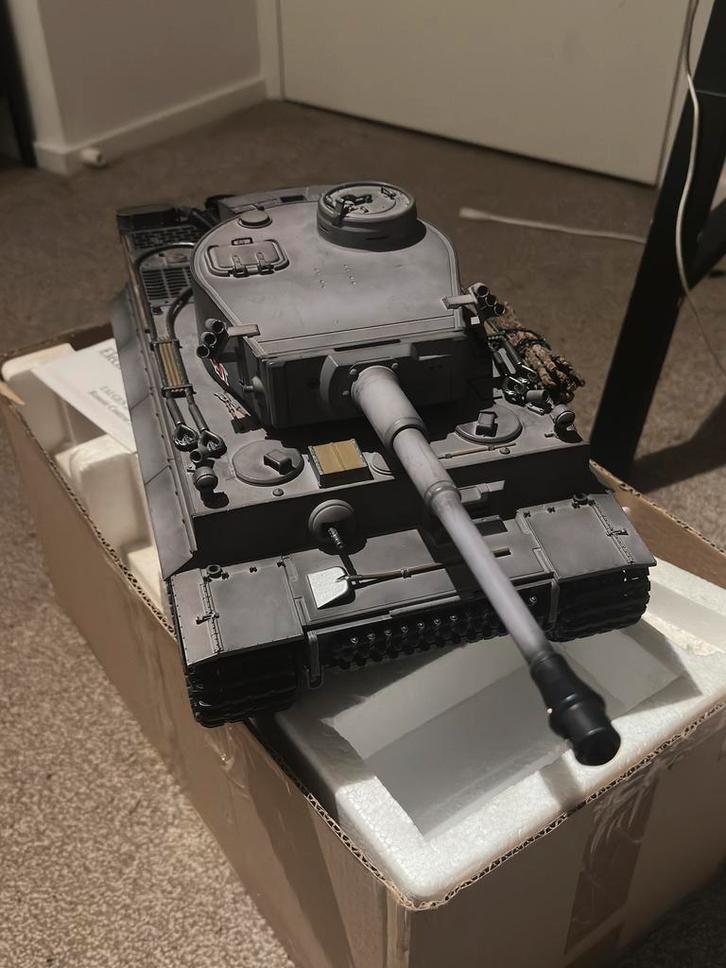 RC Taigen Tiger I 1/16 - ZELDZAME Early Version Grey Edition, Hobby en Vrije tijd, Modelbouw | Radiografisch | Overige, Zo goed als nieuw