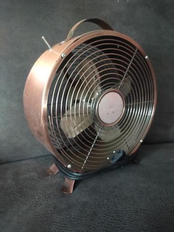 Vintage Koperen Tafelventilator - Industrieel Design beschikbaar voor biedingen