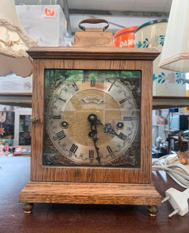 Klok erg mooi oud tafelklokje w.brouwer. Klok verkeert in, Antiek en Kunst, Antiek | Klokken, Ophalen of Verzenden