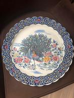 Aziatisch porseleinen‘70 bord 41cm pauw en bloemen, Antiek en Kunst, Antiek | Wandborden en Tegels, Ophalen of Verzenden