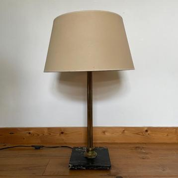 vintage tafellamp uit Frankrijk beschikbaar voor biedingen