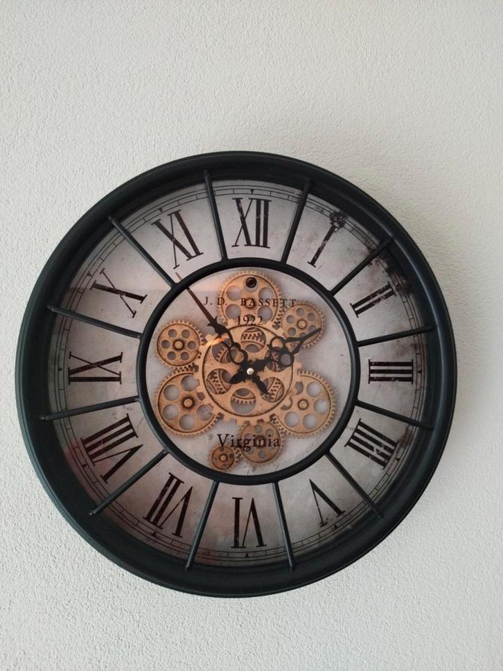 Vintage Wandklok met Tandwielen, Huis en Inrichting, Woonaccessoires | Klokken, Zo goed als nieuw, Wandklok, Analoog, Ophalen