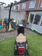 Scooter, Fietsen en Brommers, Ophalen, Gebruikt, Benzine, Fiddle