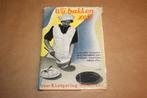 Wij bakken zelf! - 3e druk 1947 - Lotgering-Hillebrand !!, Boeken, Kookboeken, Gelezen, Ophalen of Verzenden