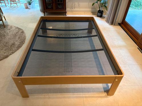 IN SHOWROOMSTAAT Auping Auronde 140x200 48cm seniorenhoogte, Huis en Inrichting, Slaapkamer | Bedden, Zo goed als nieuw, Tweepersoons