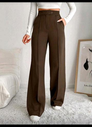Bruine Pantalon met wijde pijpen beschikbaar voor biedingen