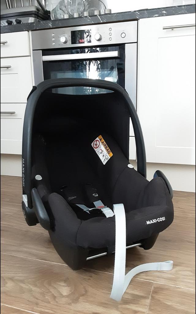 Maxi cosi i size NIEUWSTAAT Black veiligheidsstoel autostoel, Kinderen en Baby's, Autostoeltjes, Nieuw, Maxi-Cosi, Ophalen of Verzenden