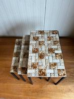 Bijzettafeltjes met steen mozaïek bladen, Huis en Inrichting, Tafels | Bijzettafels, Ophalen, Minder dan 45 cm, Minder dan 55 cm