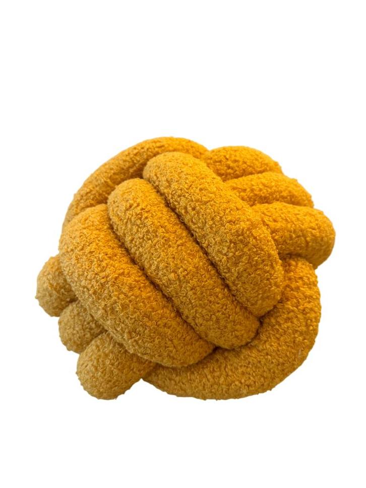 Currykleurig Knoopkussen – ASCEND 21 ‘Curry Loop Cushion’, Huis en Inrichting, Woonaccessoires | Wandplanken en Boekenplanken