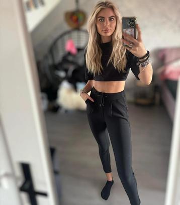 Yu & Me Pantalon Zwart beschikbaar voor biedingen